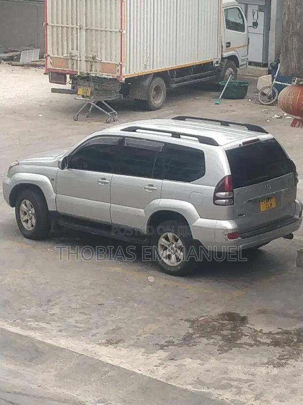 Toyota Land Cruiser Prado 2006 Silver