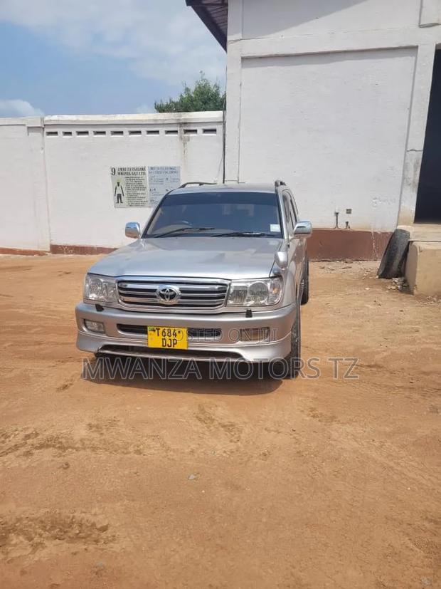 Toyota Land Cruiser 2007 Silver