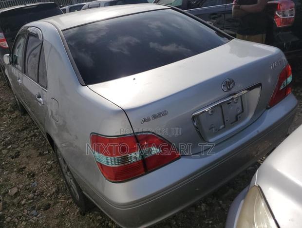 Toyota Brevis 2004 Silver