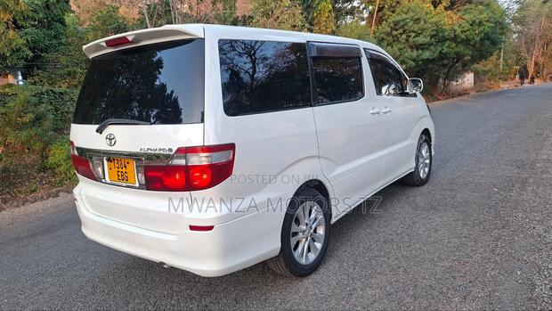 Toyota Alphard 2007 White