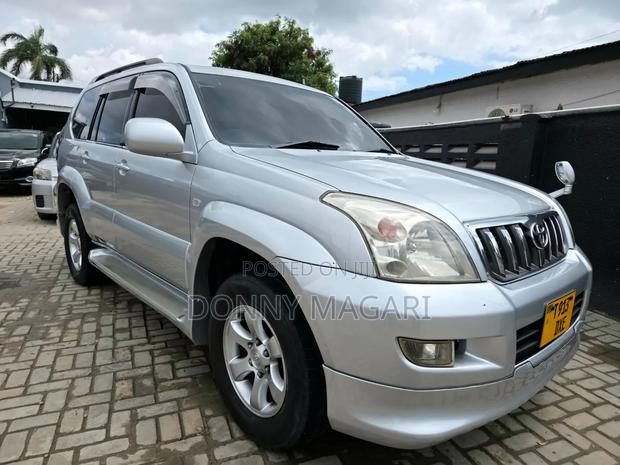Toyota Land Cruiser Prado 2006 Silver