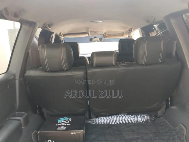 Toyota Land Cruiser Prado 2005 Silver