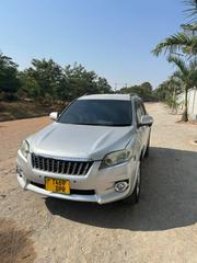 Toyota Vanguard 2010 Silver for sale