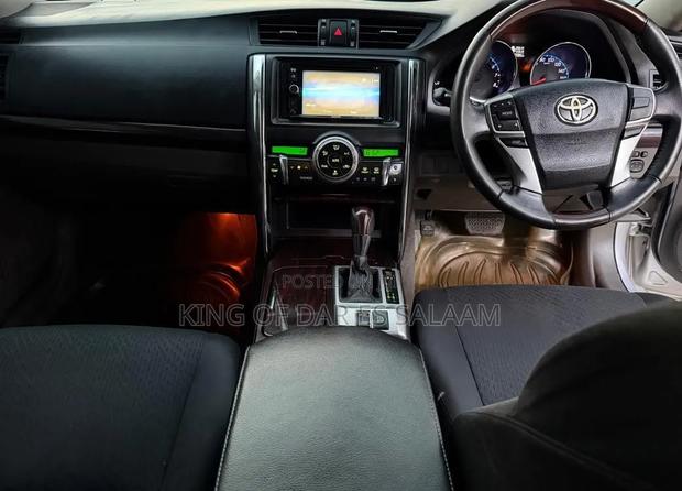 Toyota Mark X 2012 Silver
