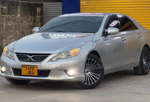 Toyota Mark X 2012 Silver
