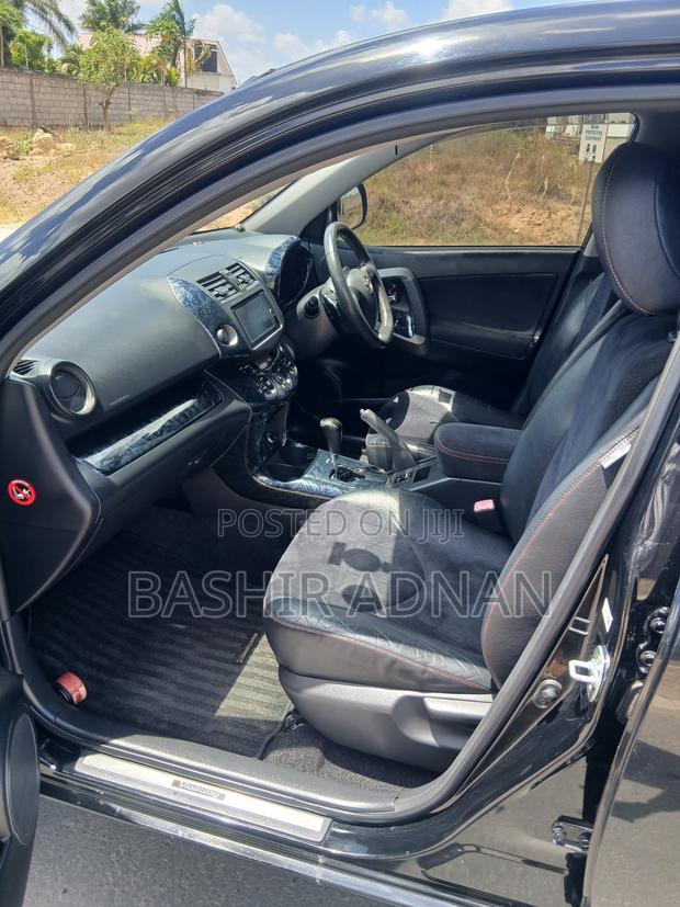 Toyota Vanguard 2013 Black