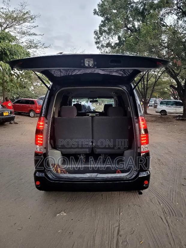 Toyota Noah 2005 Black