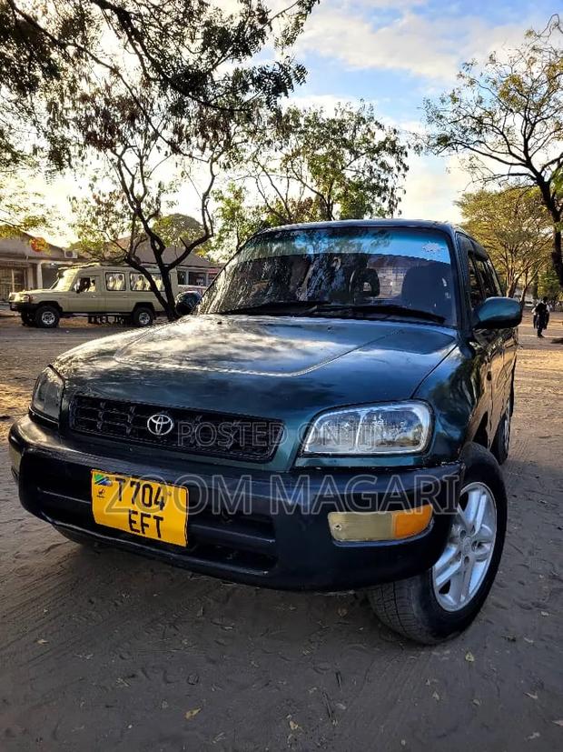 Toyota RAV4 Automatic 2000 Blue