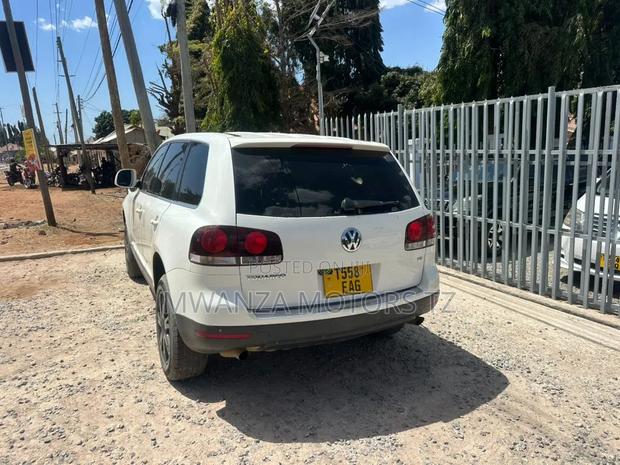 Volkswagen Touareg 2015 White