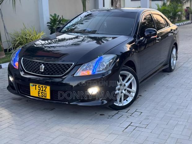 Toyota Crown 2009 Black