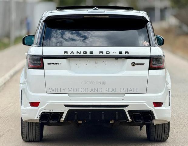 Land Rover Discovery Sport 2015 White