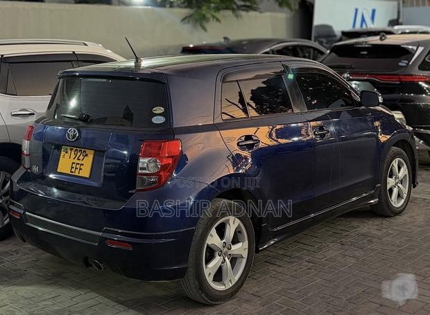 Toyota IST 2009 Blue
