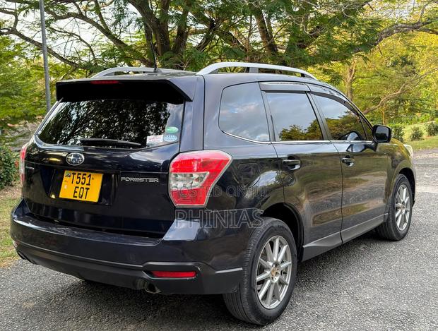 Subaru Forester 2014 Black