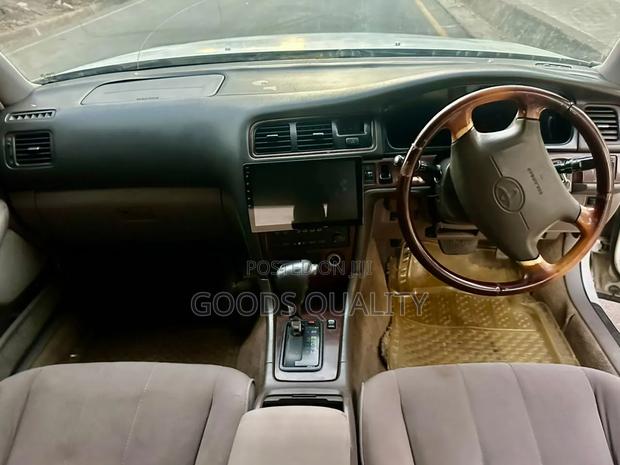 Toyota Cresta 2012 White