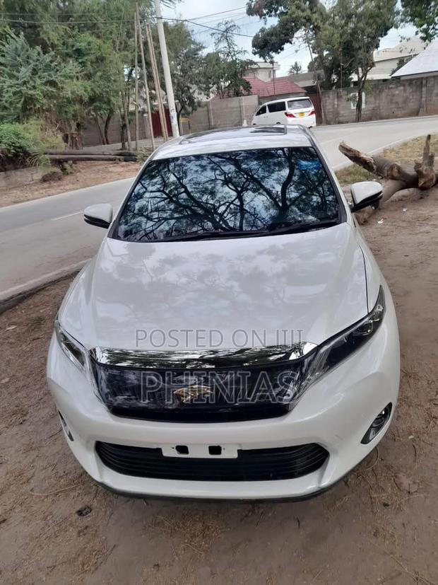 Toyota Harrier 2016 White