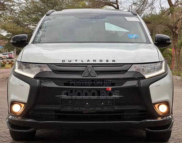 Mitsubishi Outlander 2016 Pearl