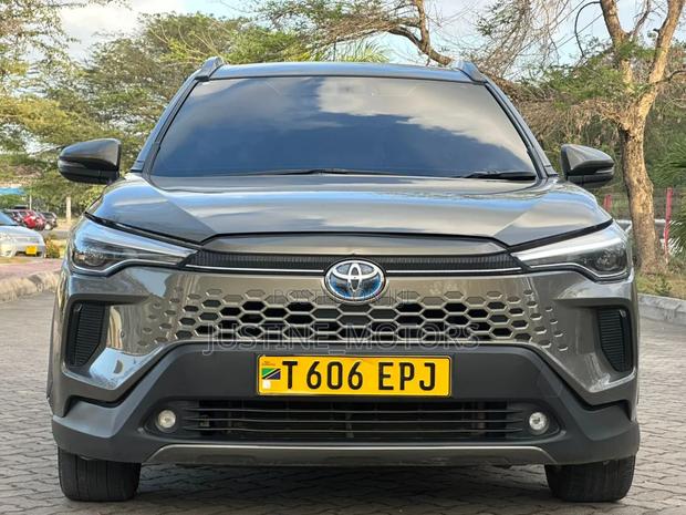 Toyota Corolla Cross 2025 Gray