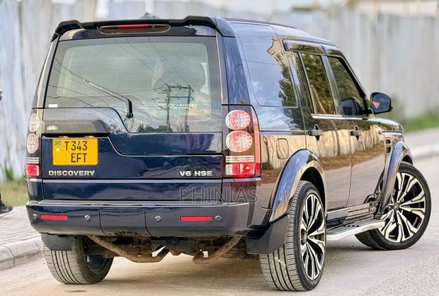 Land Rover Discovery 2010 Blue