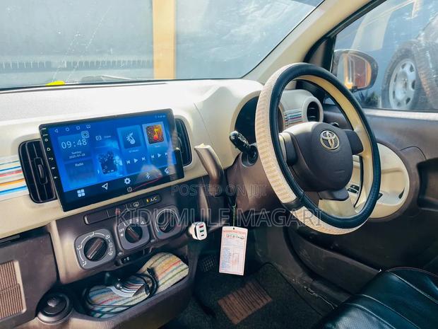 Toyota Passo 2010 Silver