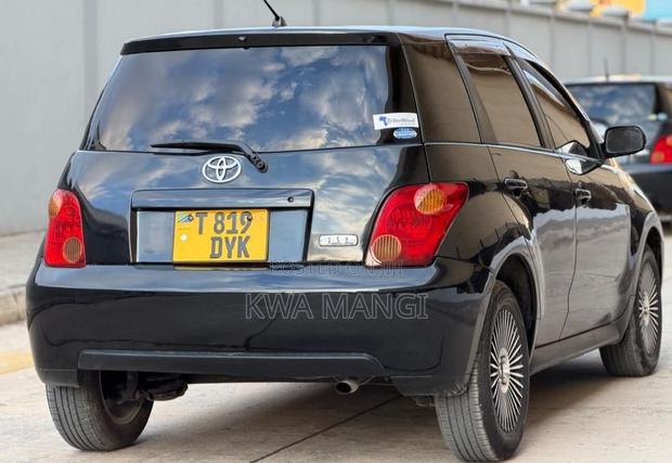Toyota IST 2006 Black