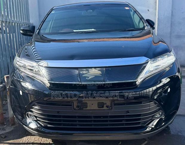 Toyota Harrier 2018 Black