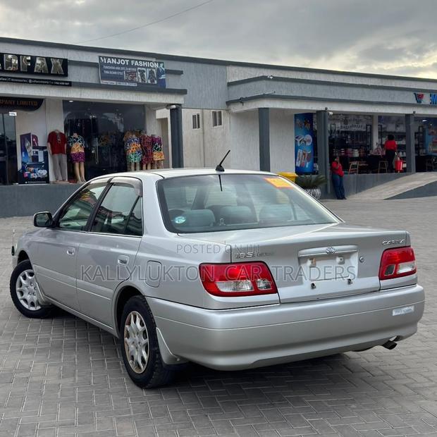Toyota Carina 2001 Silver