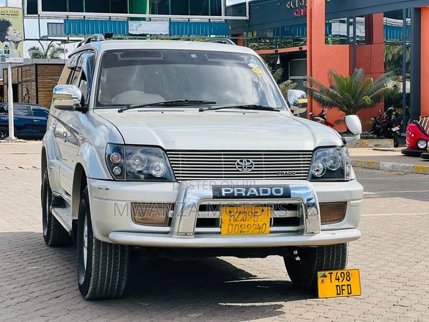 Toyota Land Cruiser Prado 1997 Beige