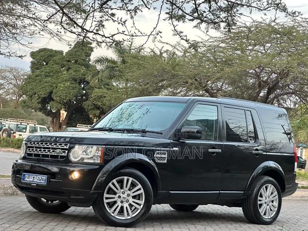 Land Rover Discovery 2015 Black
