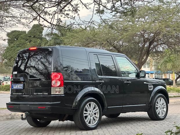 Land Rover Discovery 2015 Black