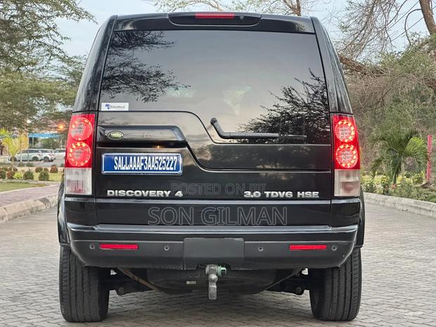 Land Rover Discovery 2015 Black