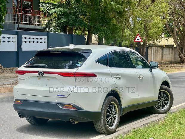 Toyota Harrier 2021 White