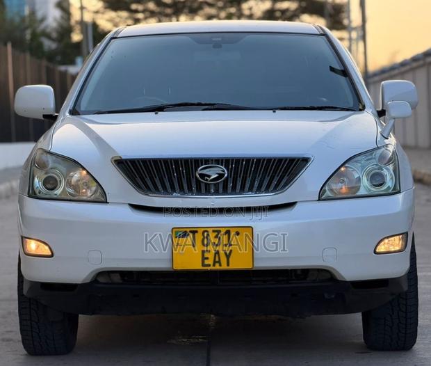 Toyota Harrier 2.4 2010 White