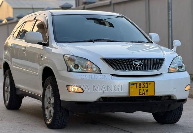 Toyota Harrier 2.4 2010 White