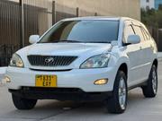 Toyota Harrier 2004 White for sale