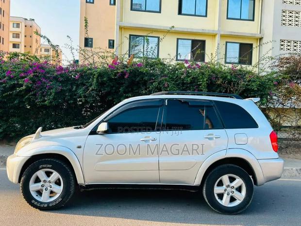 Toyota RAV4 2005 Silver