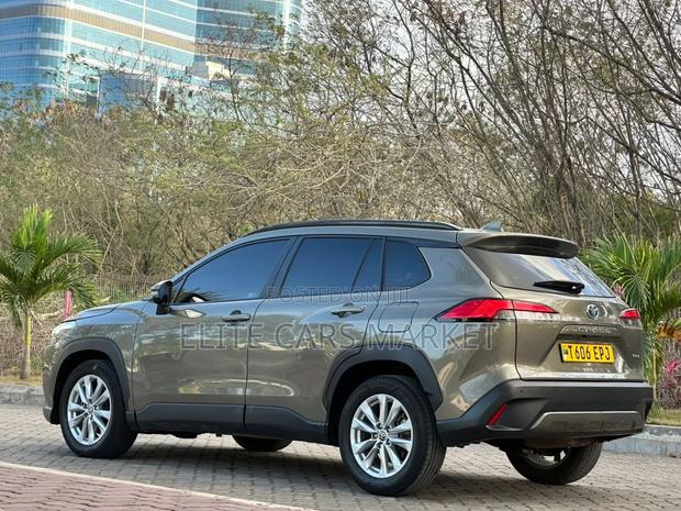 Toyota Corolla Cross 2025 Gray