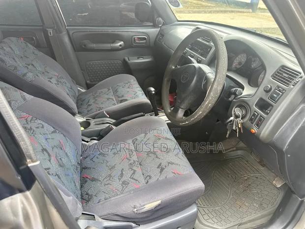 Toyota RAV4 1999 Silver
