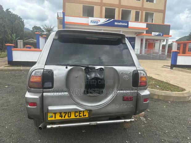 Toyota RAV4 1999 Silver