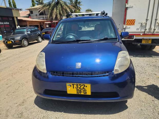 Toyota Passo 2004 Blue