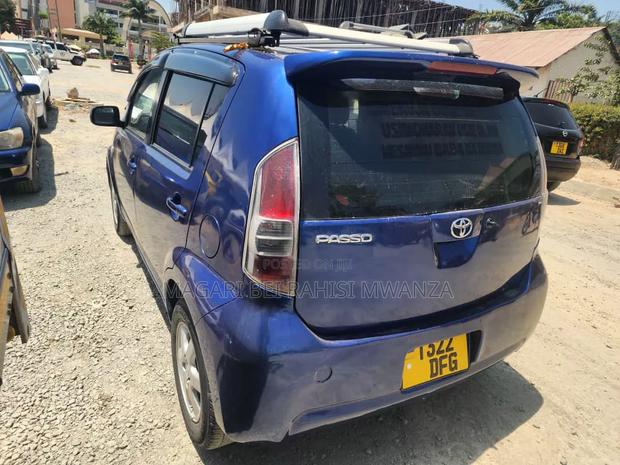 Toyota Passo 2004 Blue