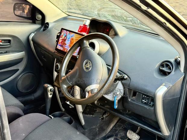 Toyota IST 2004 Black