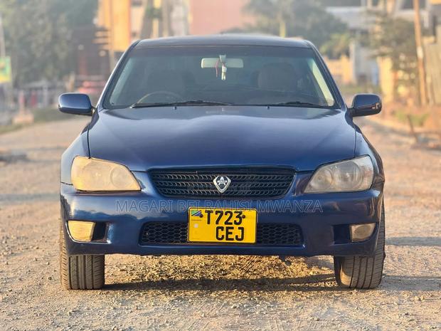 Toyota Altezza 2004 Blue