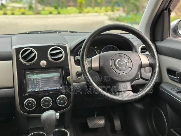 Mazda Verisa 2011 Gray