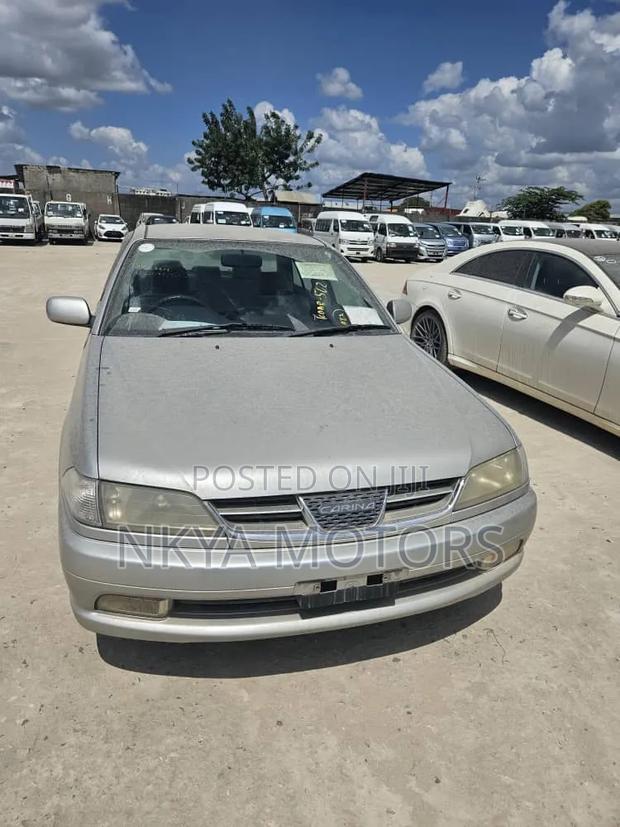Toyota Carina 2001 Silver