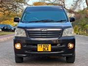 Toyota Noah 2004 Black for sale