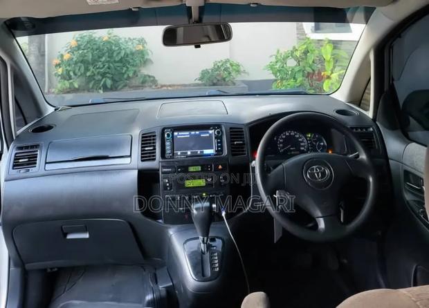 Toyota Corolla Spacio 2004 Silver