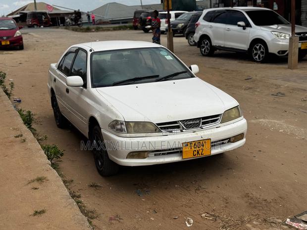Toyota Carina 2001 White