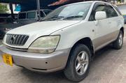 Toyota Harrier 2001 White for sale