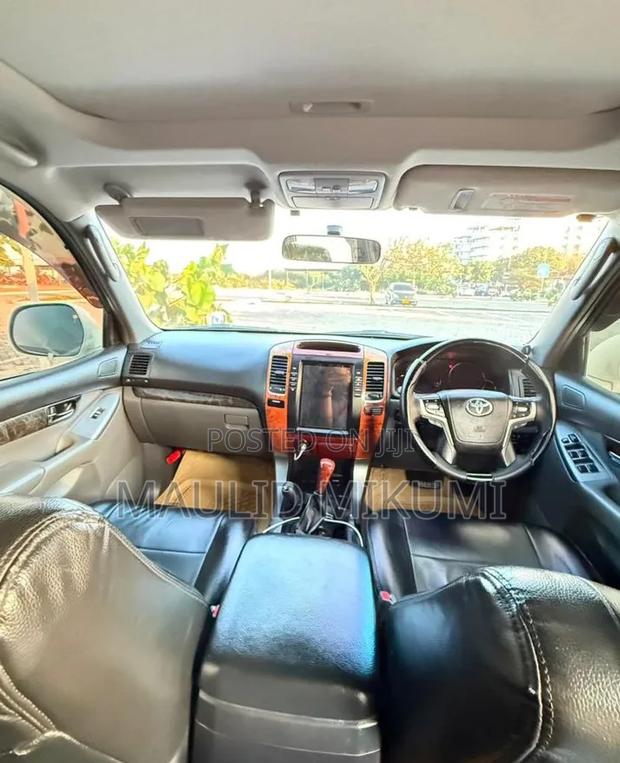 Toyota Land Cruiser Prado 2008 White