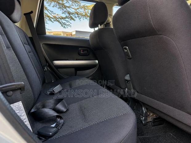 Toyota IST 2004 White